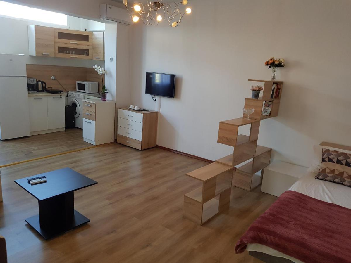 The Center Apartments Comfort Sandanski Zewnętrze zdjęcie